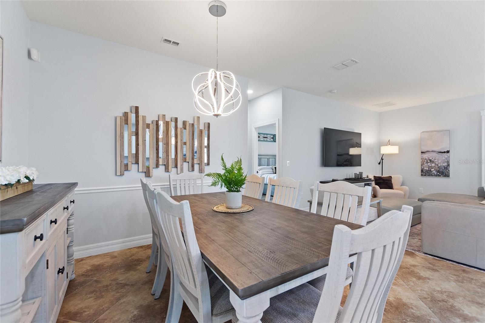 Image 5 of 64 For 8924 Dove Valley Way