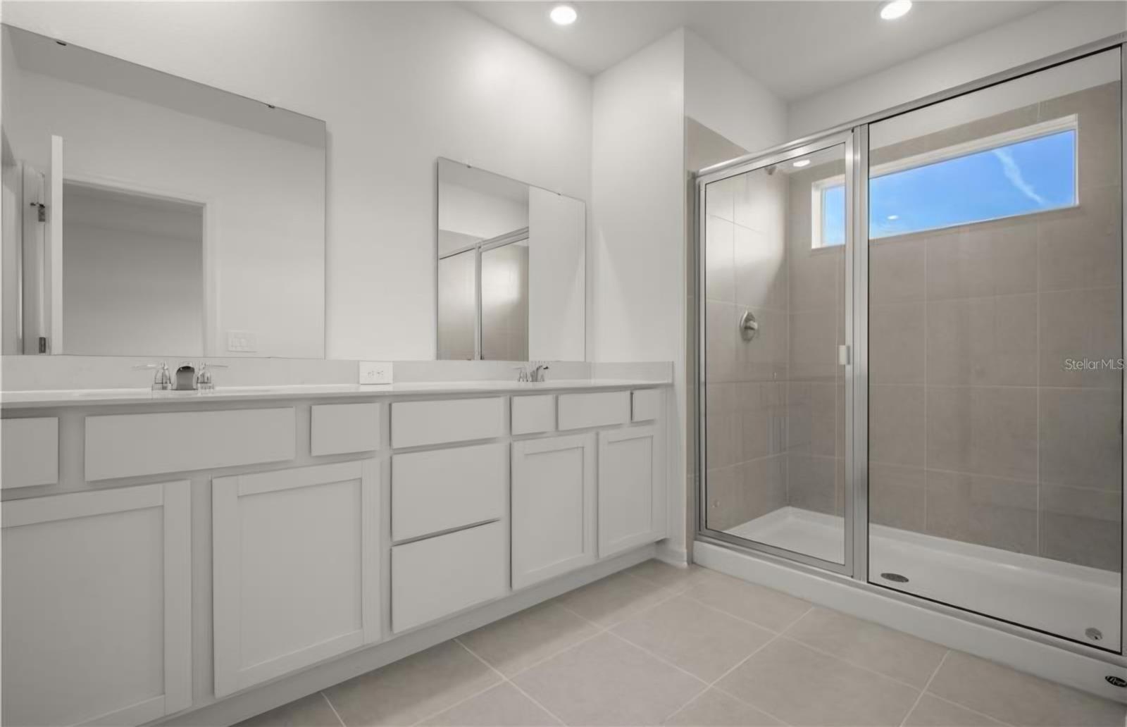 Image 15 of 19 For 2865 Pierr Street