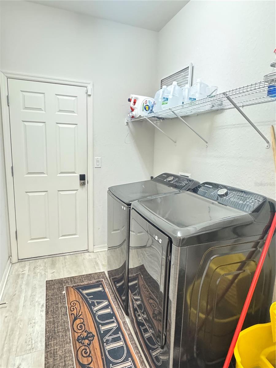 Image 19 of 28 For 4949 114th Street Road