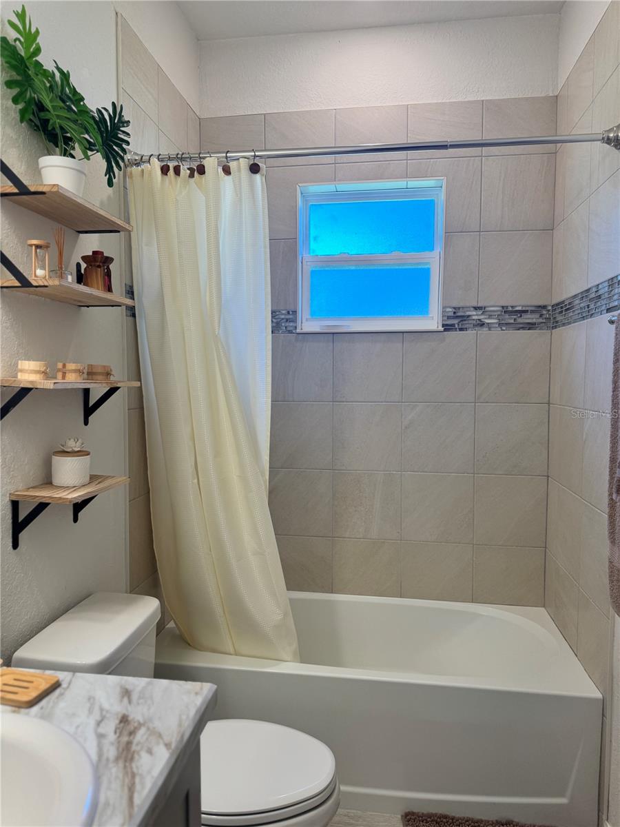 Image 24 of 28 For 4949 114th Street Road