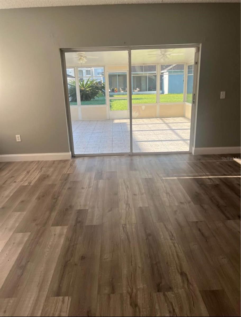 Image 9 of 20 For 2500 Jasmine Trace Drive