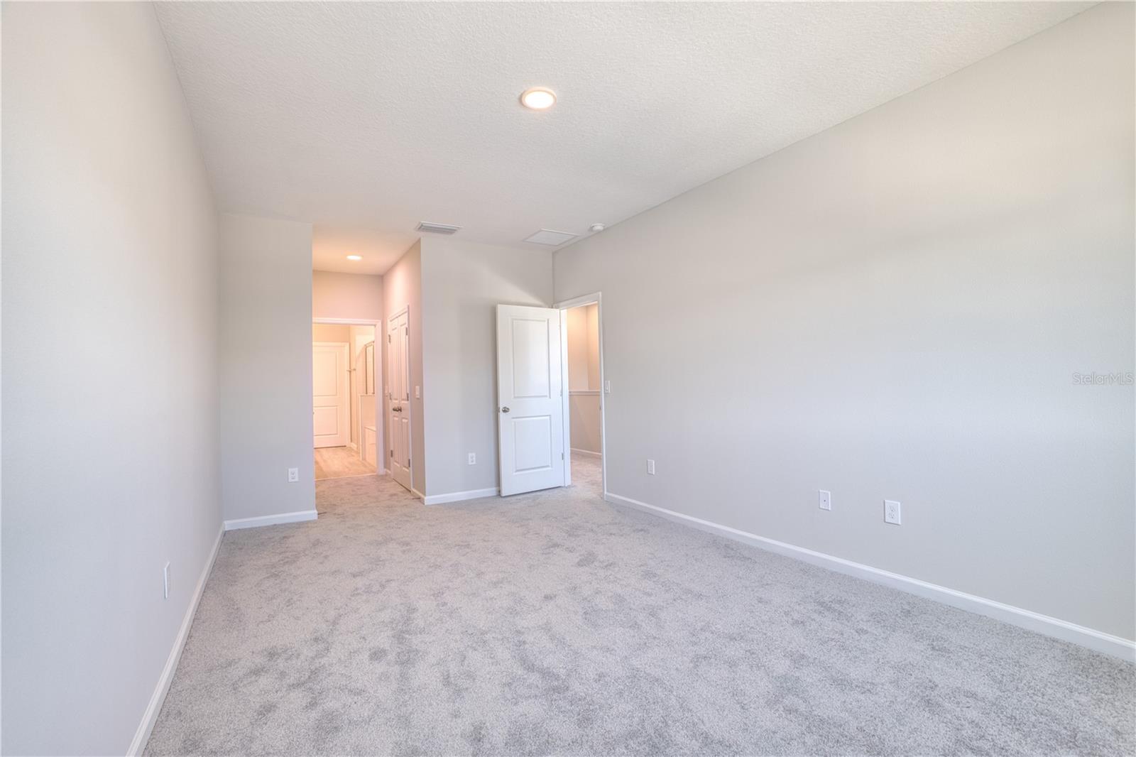 Image 16 of 36 For 14824 Outfitter Street