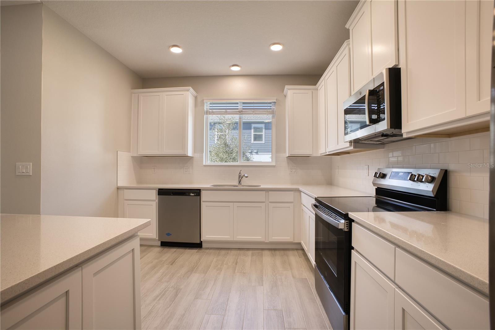 Image 7 of 36 For 14824 Outfitter Street