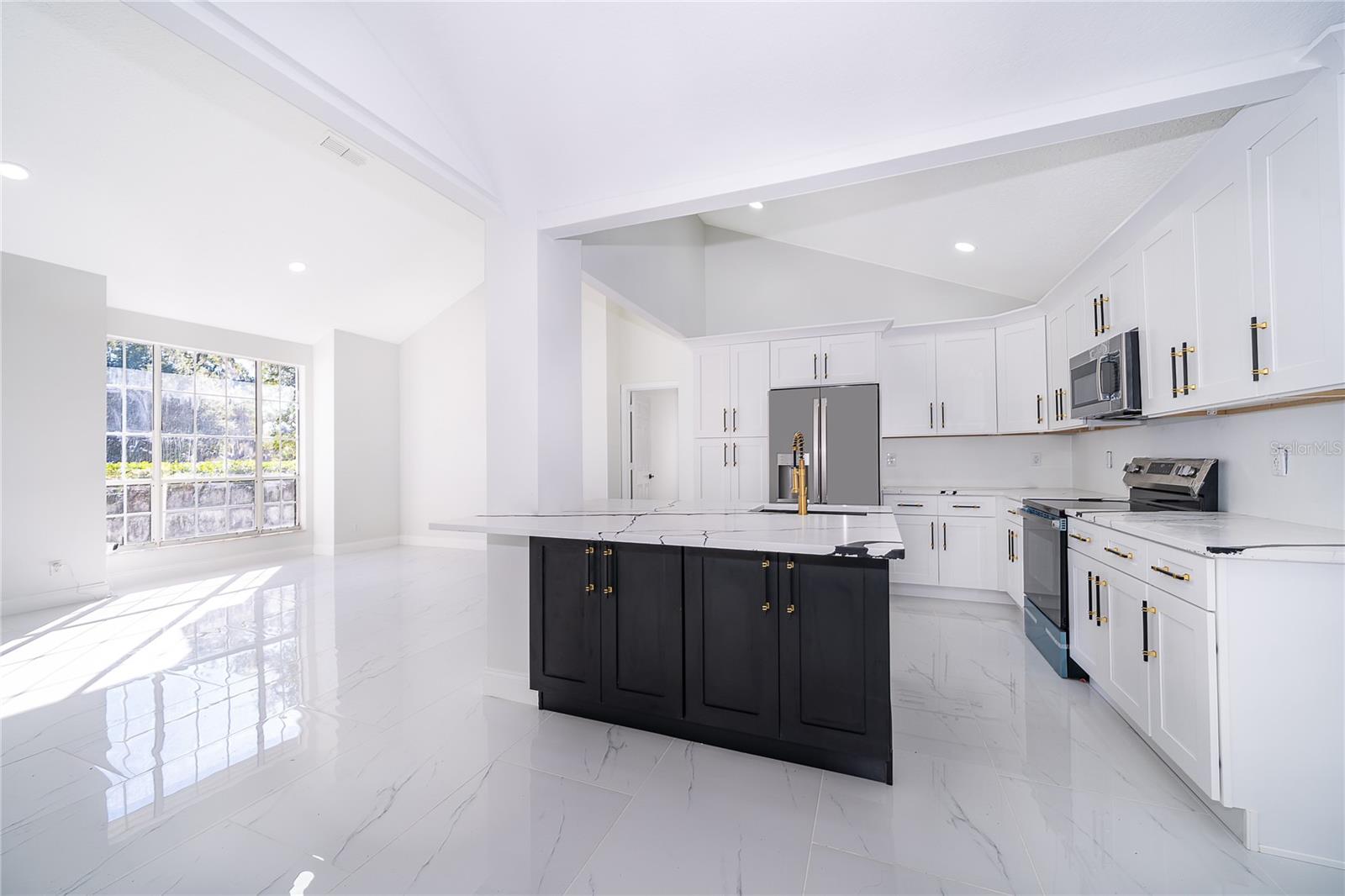 Image 15 of 41 For 1250 Glenmore Drive