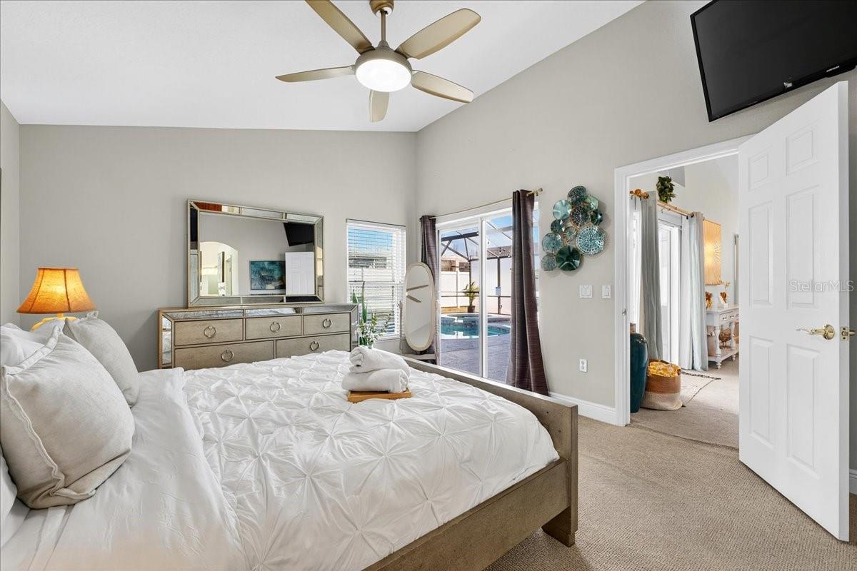 Image 24 of 46 For 654 Kildrummy Drive