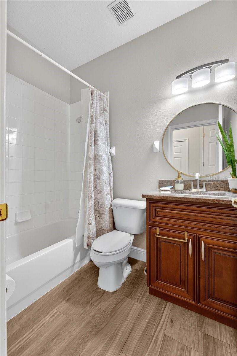 Image 41 of 46 For 654 Kildrummy Drive