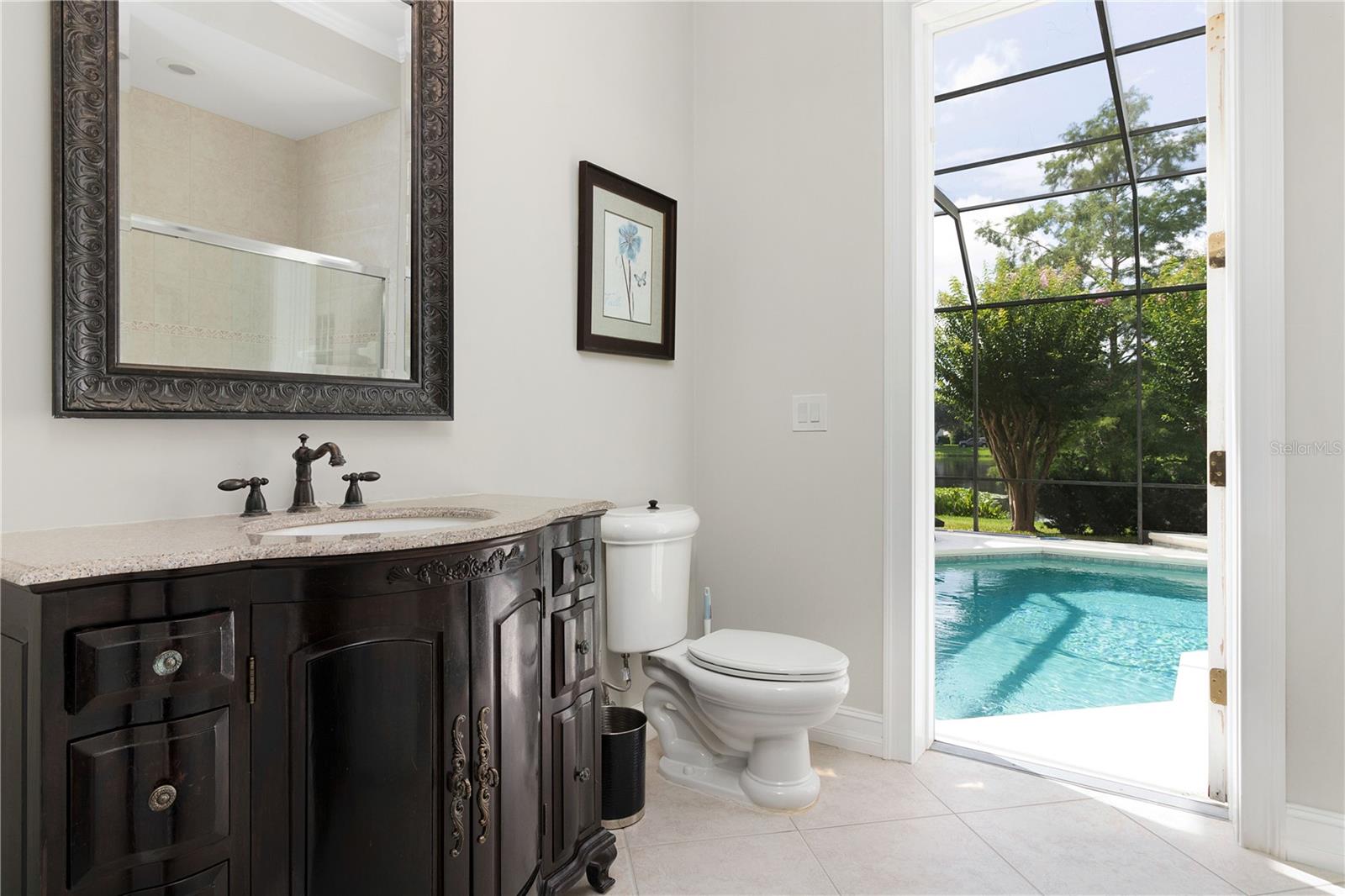 Listing photo id 35 for 216 Eastpark Drive