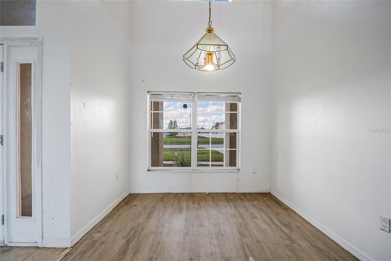 Image 14 of 54 For 161 Cimarron Lane