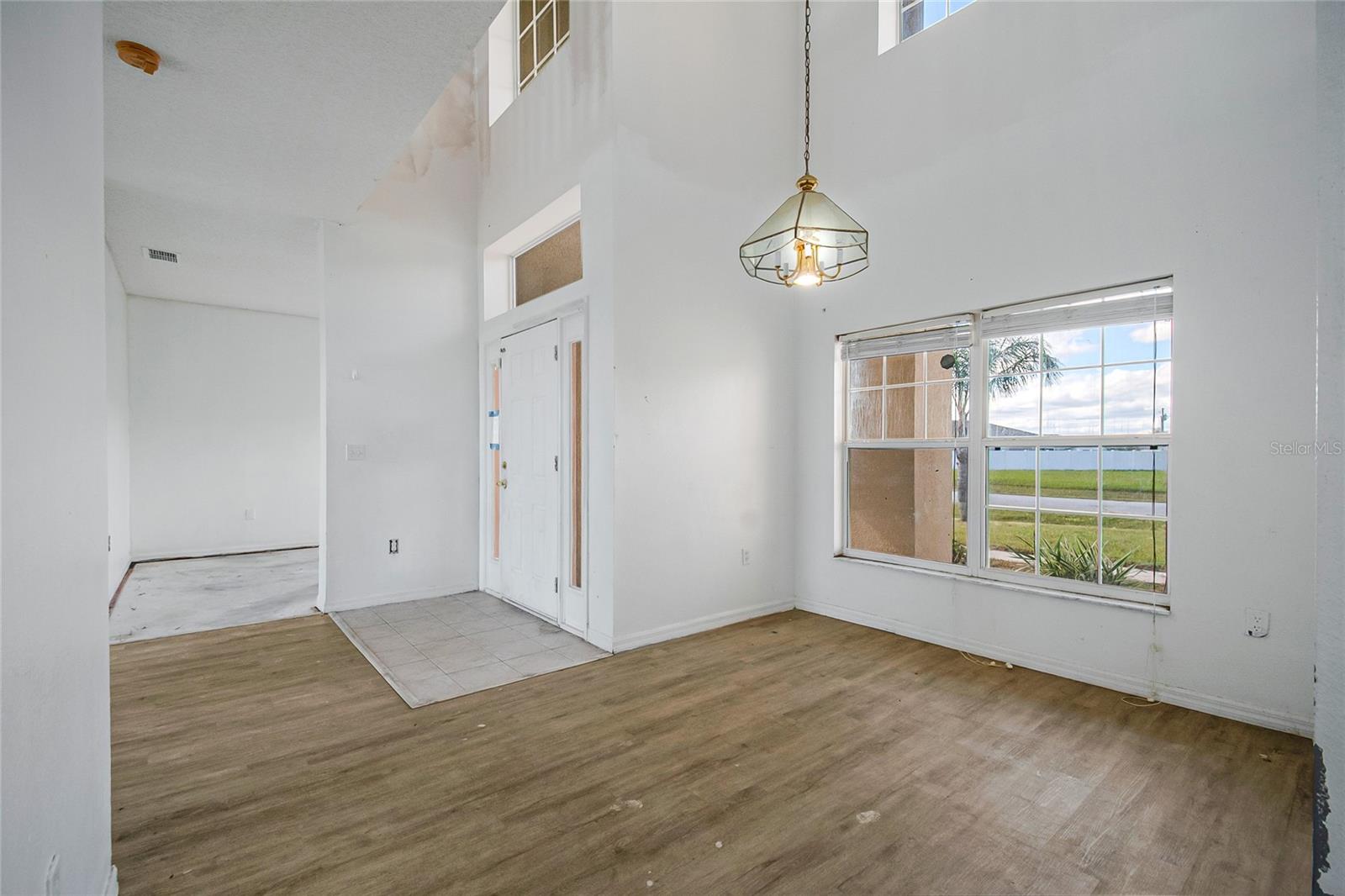 Image 16 of 54 For 161 Cimarron Lane