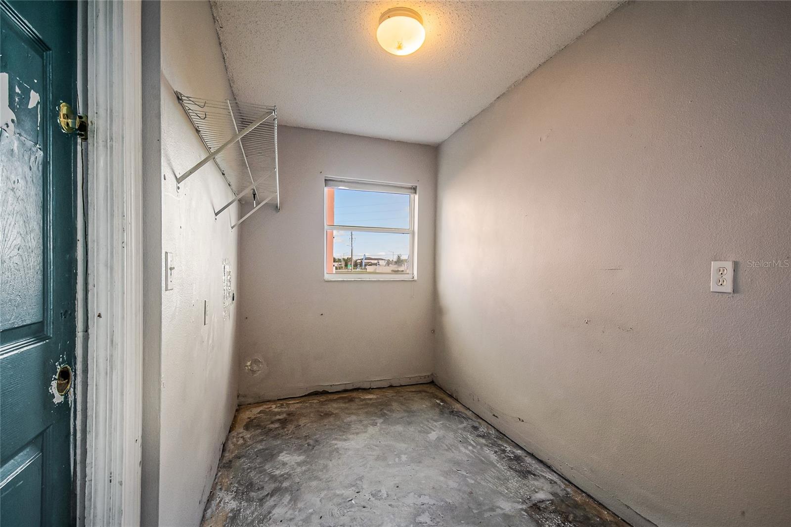 Image 21 of 54 For 161 Cimarron Lane