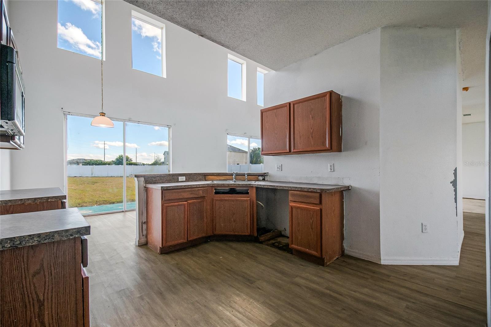 Image 22 of 54 For 161 Cimarron Lane