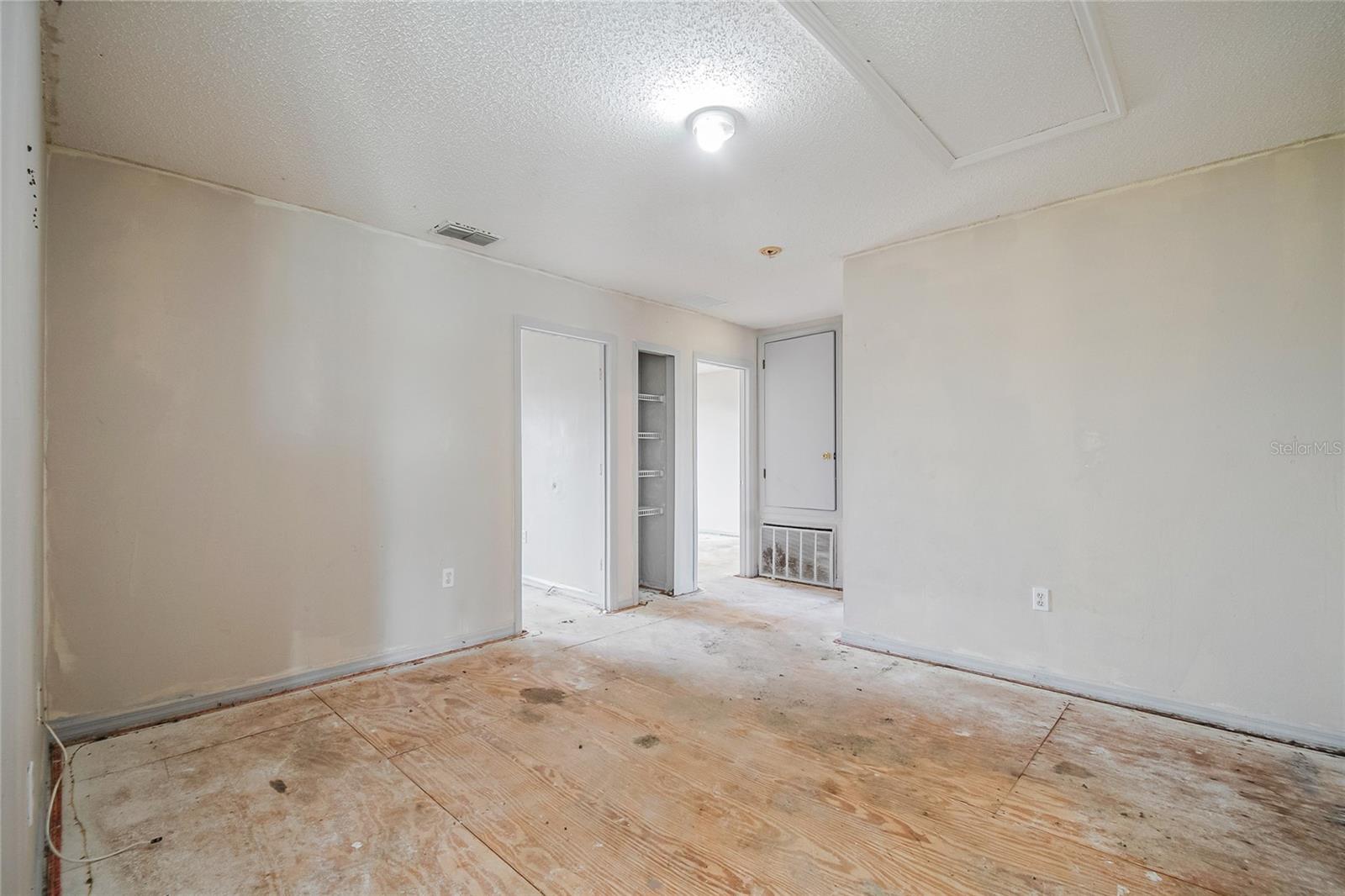 Image 39 of 54 For 161 Cimarron Lane