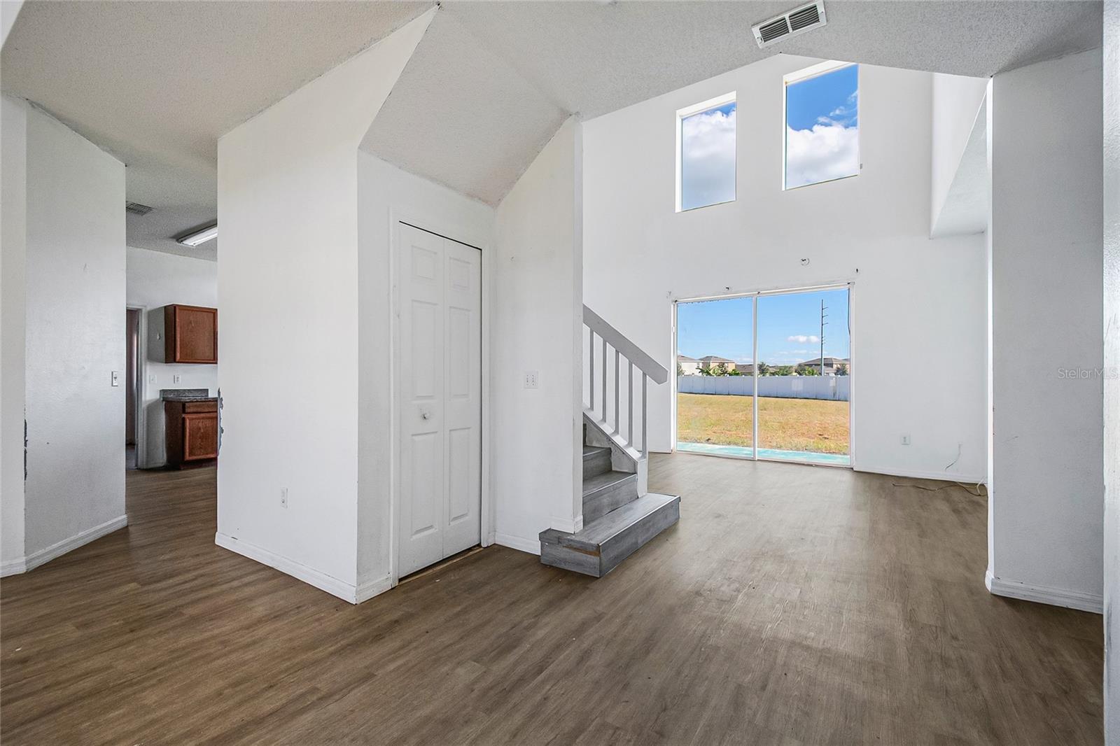 Image 4 of 54 For 161 Cimarron Lane