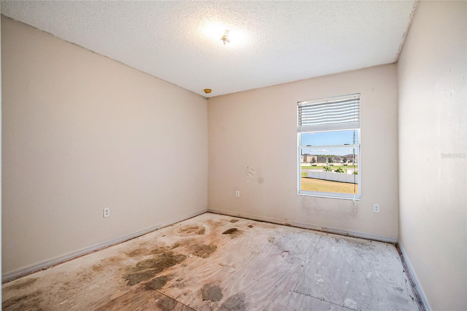 Image 42 of 54 For 161 Cimarron Lane