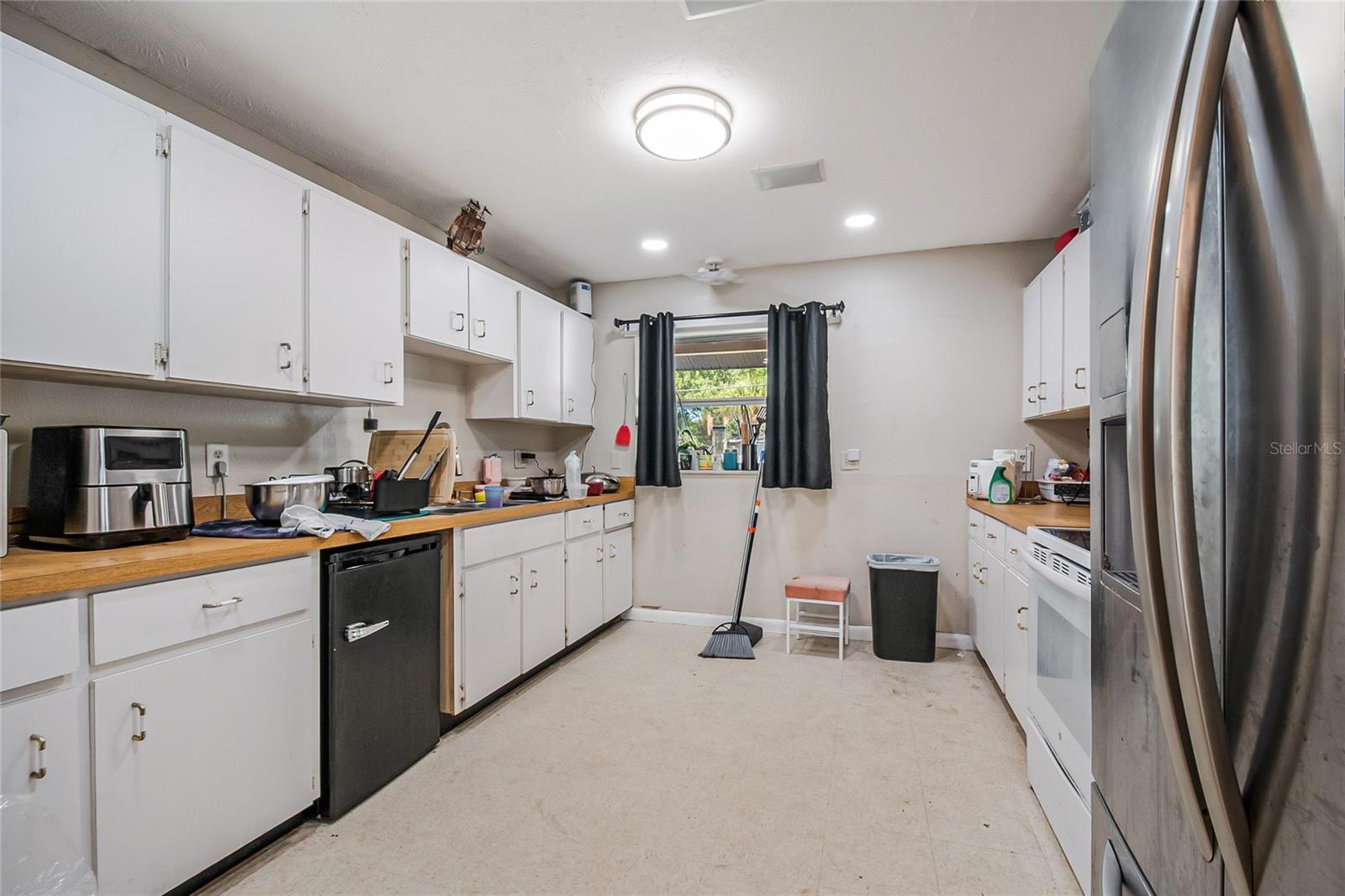 Image 13 of 30 For 2600 Pembrook Drive