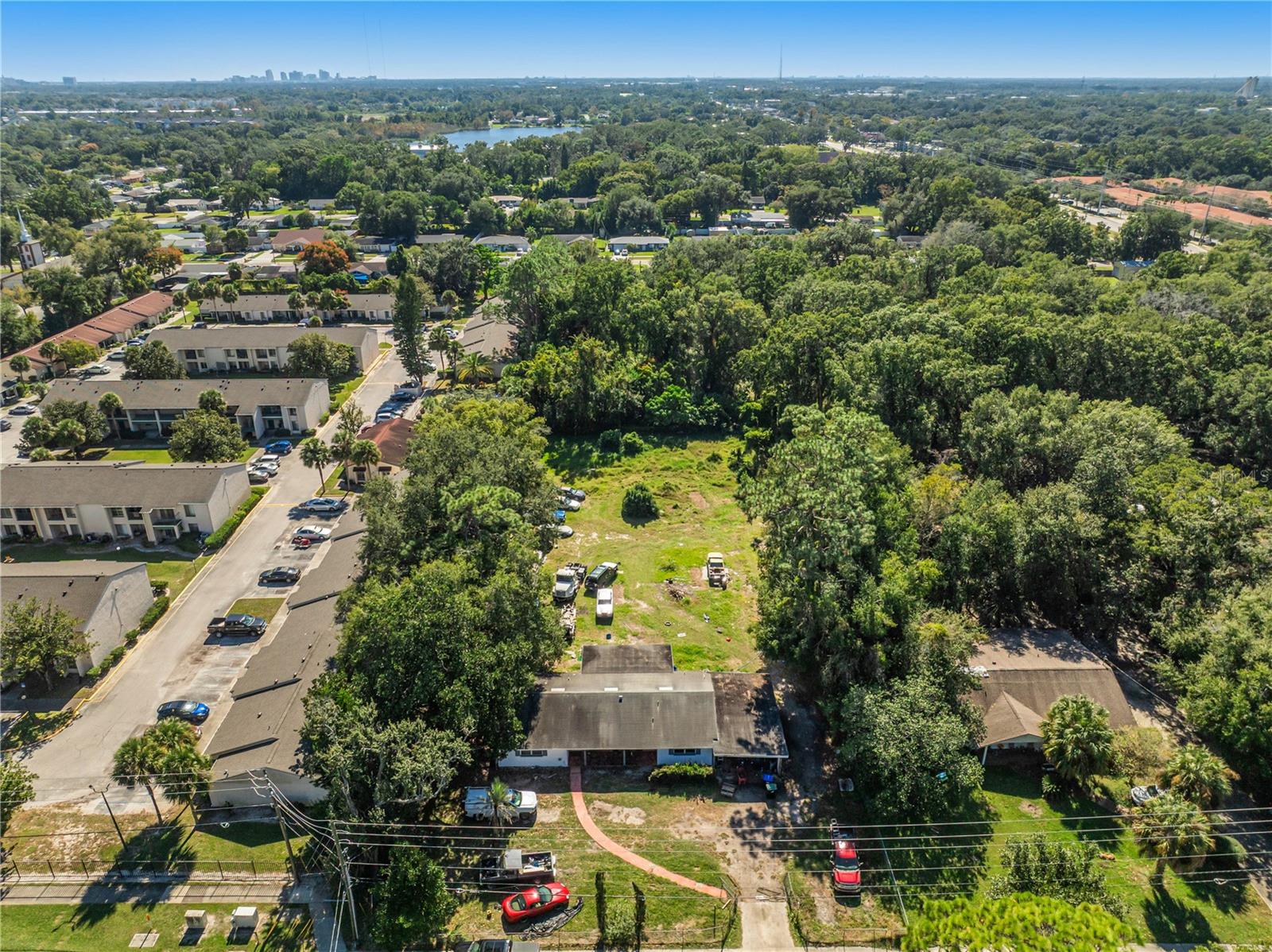 Image 26 of 30 For 2600 Pembrook Drive