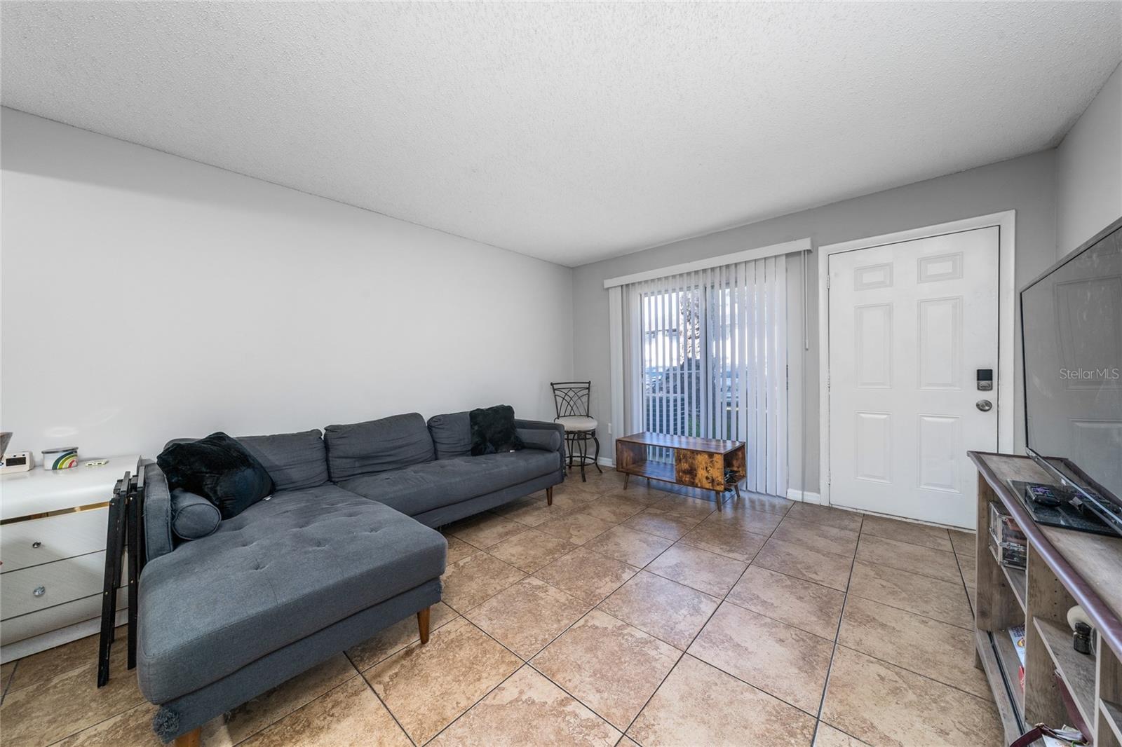 Image 13 of 23 For 4223 Semoran Boulevard 7