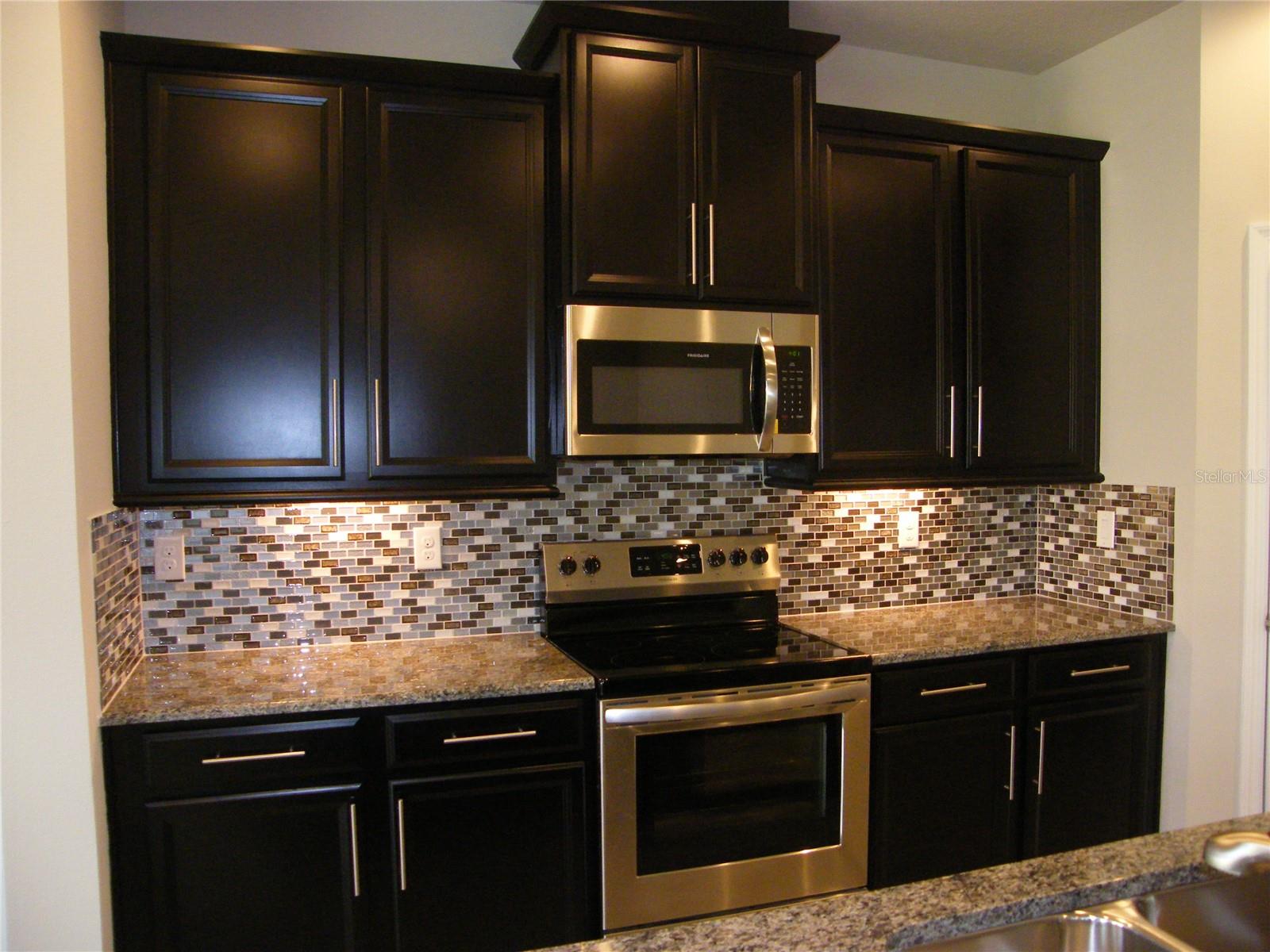 Image 6 of 50 For 9555 Waterway Passage Drive