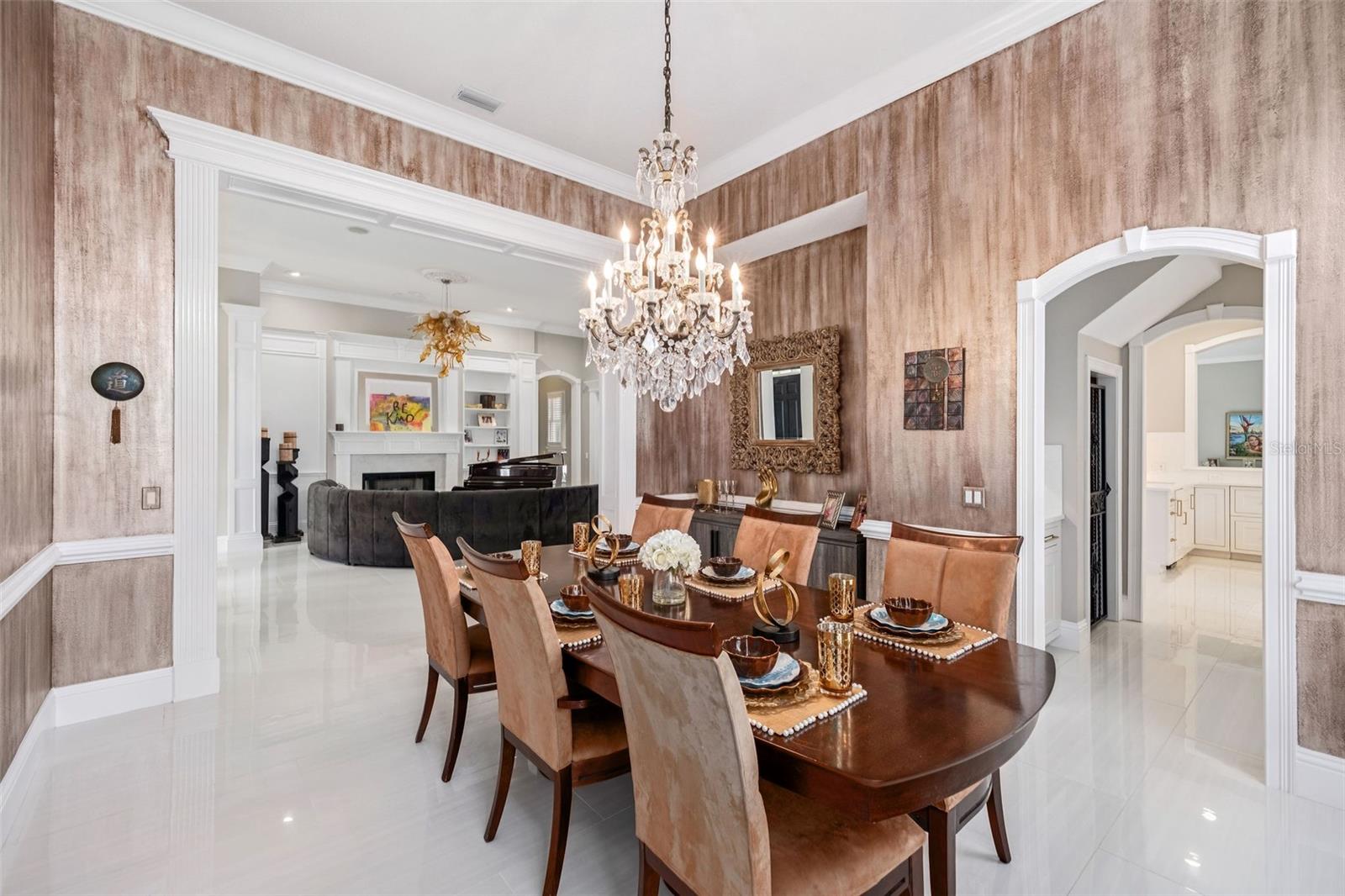 Listing photo id 17 for 502 Golfpark Drive