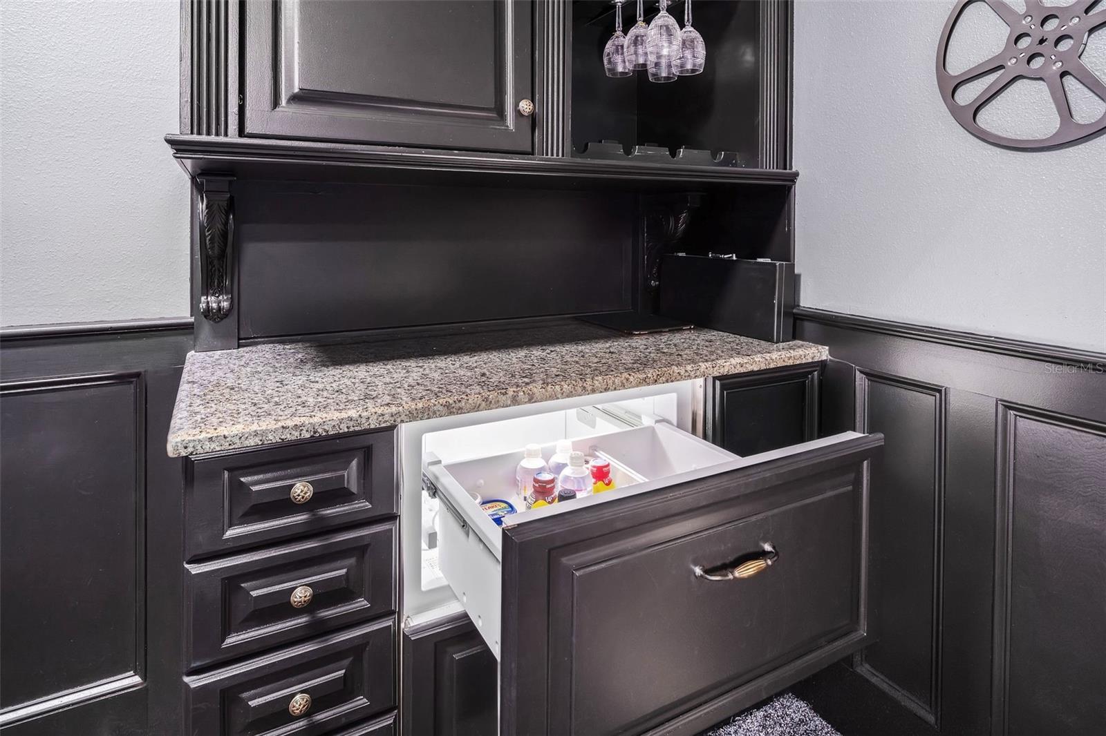 Listing photo id 29 for 502 Golfpark Drive