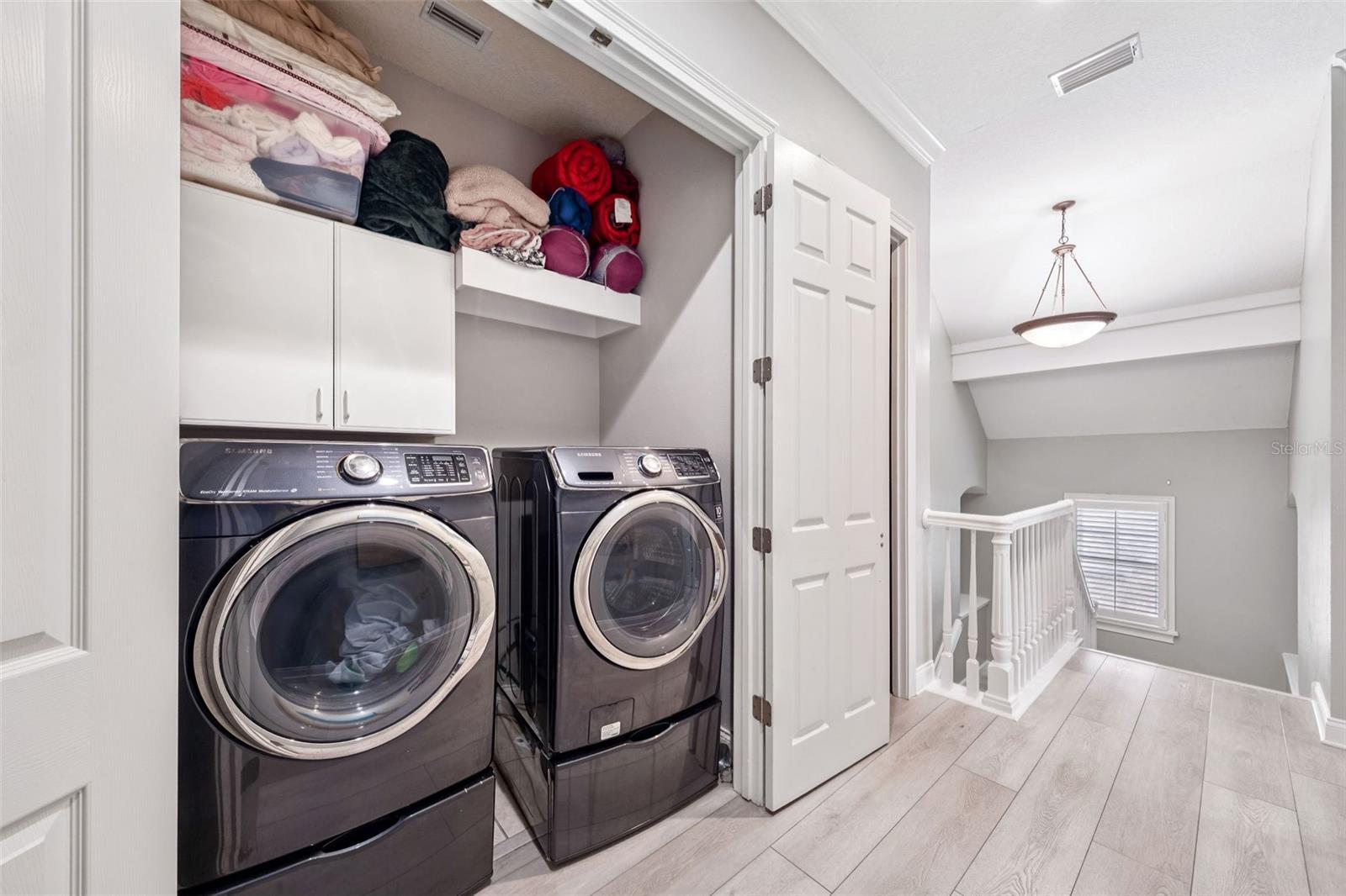 Listing photo id 32 for 502 Golfpark Drive