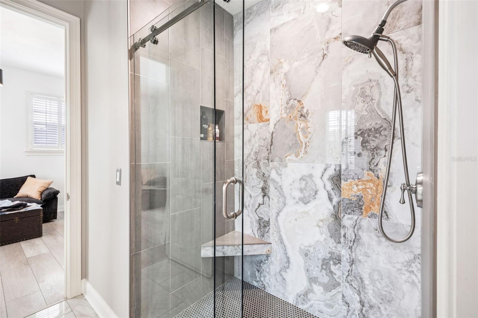 Listing photo id 35 for 502 Golfpark Drive