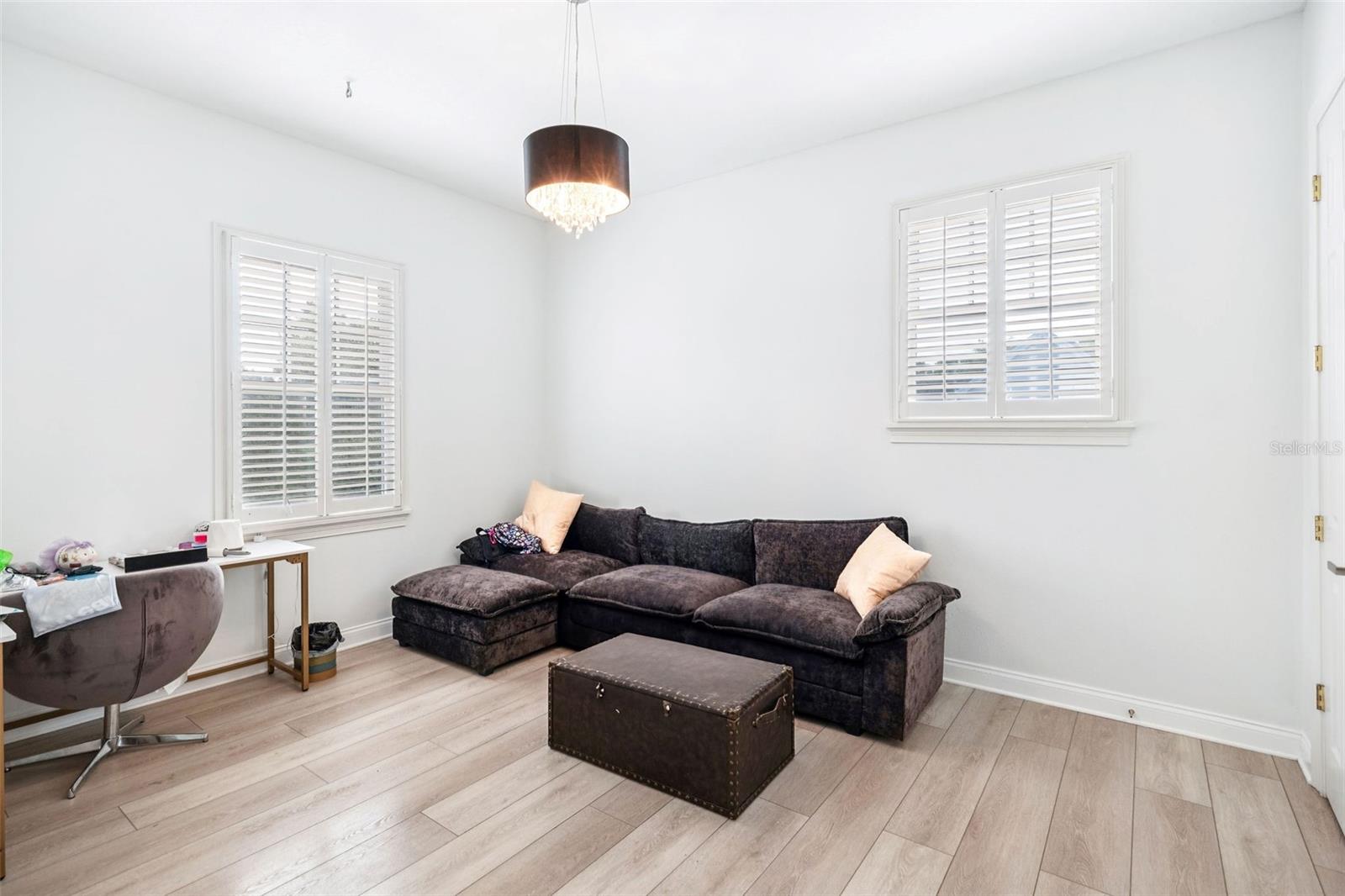 Listing photo id 37 for 502 Golfpark Drive