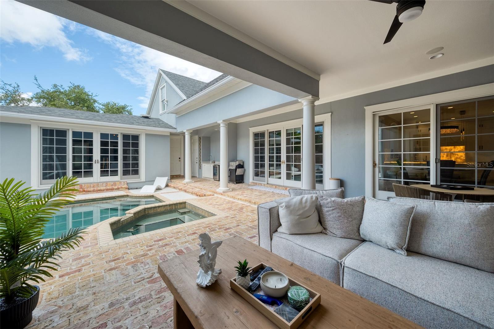 Listing photo id 47 for 502 Golfpark Drive