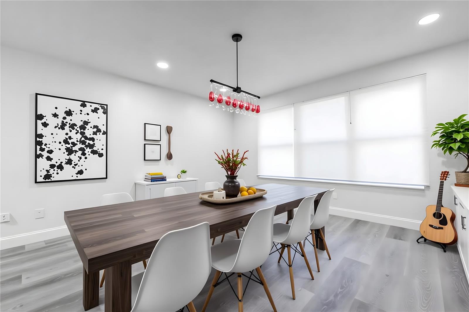 Image 15 of 27 For 409 Alder Avenue