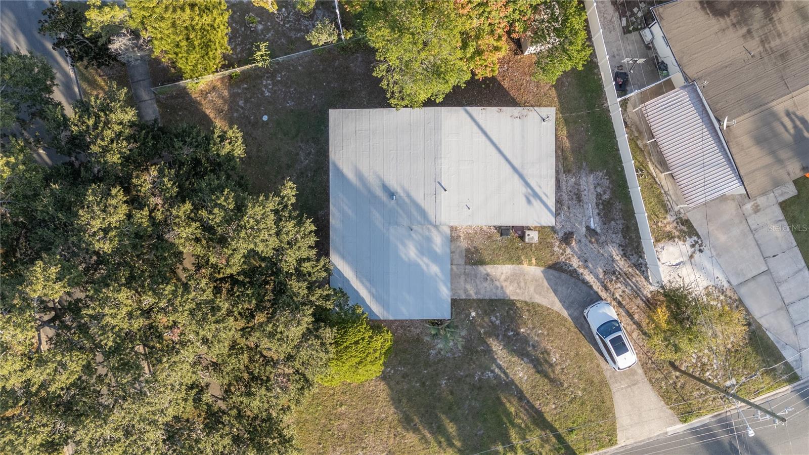 Image 23 of 27 For 409 Alder Avenue