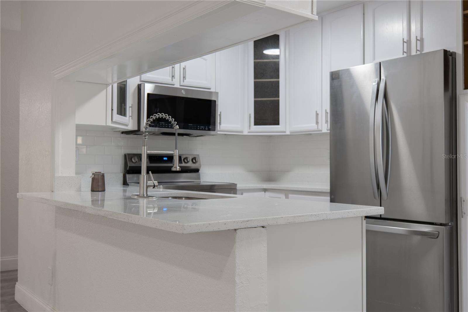 Image 7 of 27 For 409 Alder Avenue