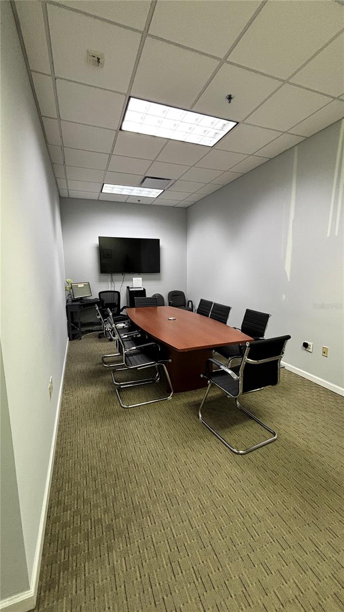 Image 2 of 4 For 10967 Lake Underhill Road 112