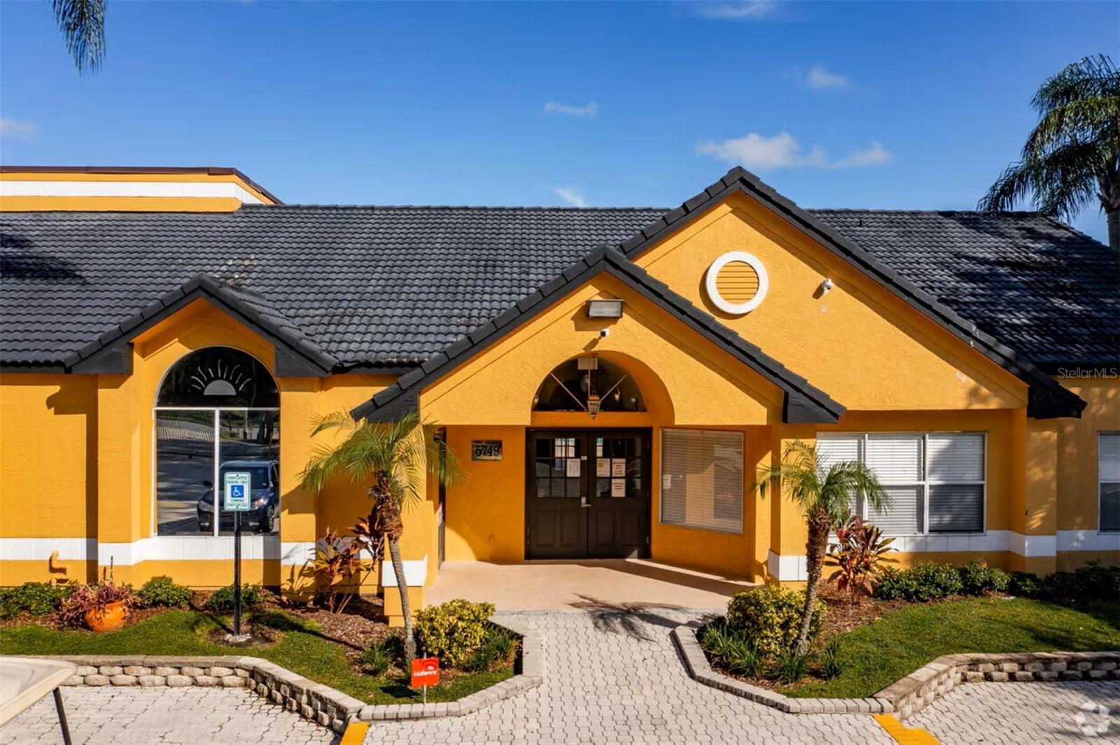 Image 14 of 19 For 4536 Commander Drive 1538