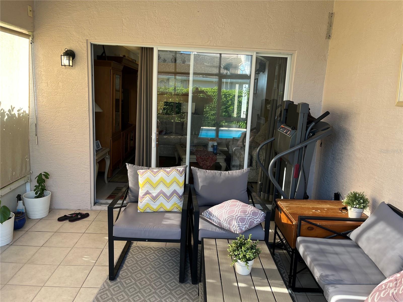 Listing photo id 10 for 2701 Crane Trace Circle