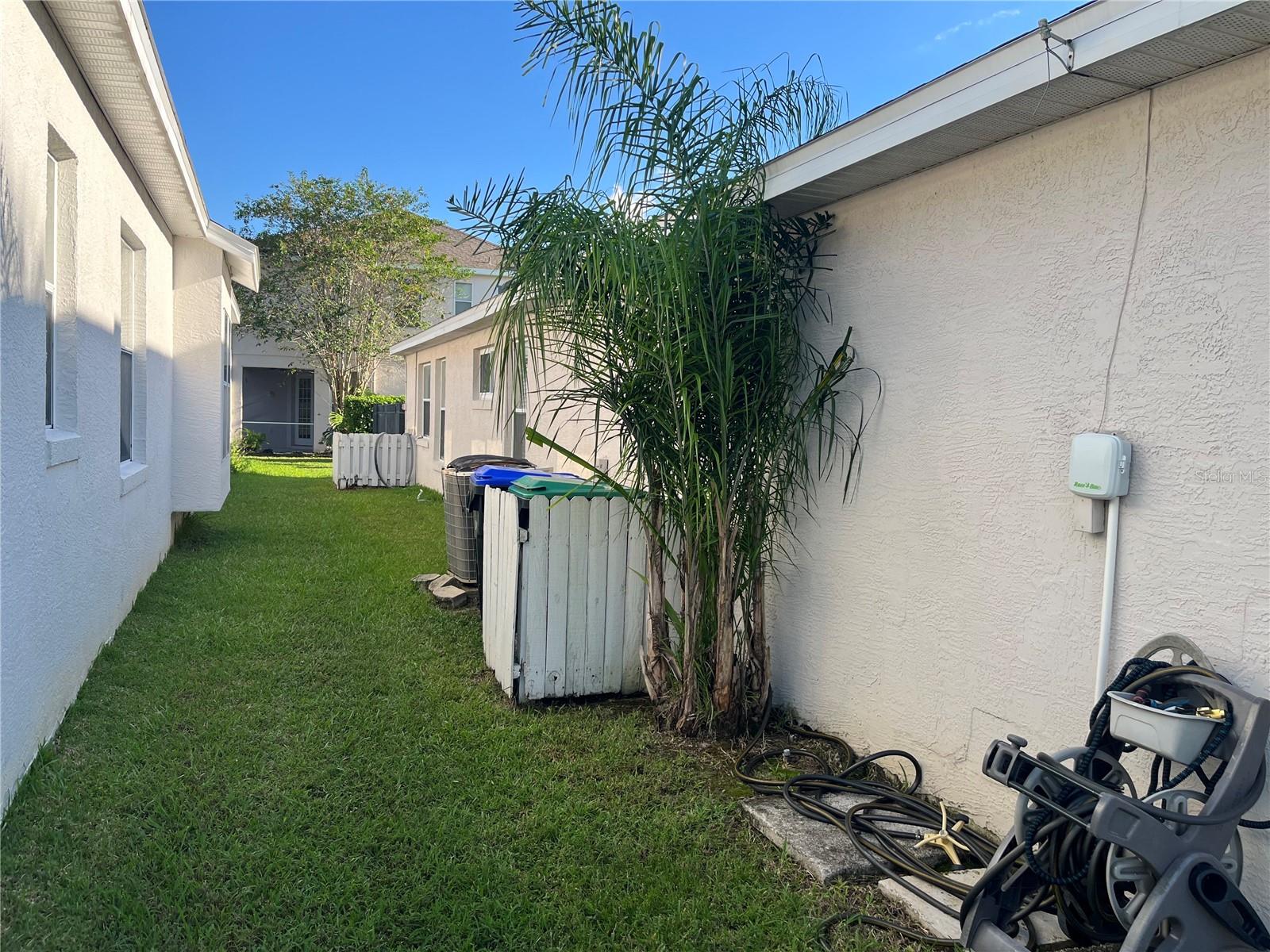 Listing photo id 4 for 2701 Crane Trace Circle