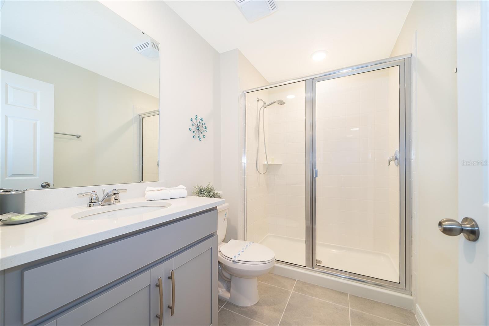 Image 11 of 23 For 1812 Tropical Palms Circle