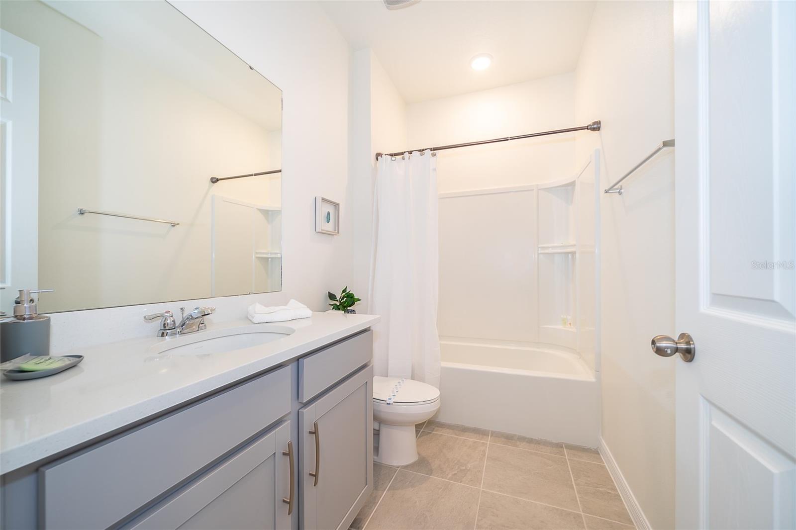 Image 13 of 23 For 1812 Tropical Palms Circle