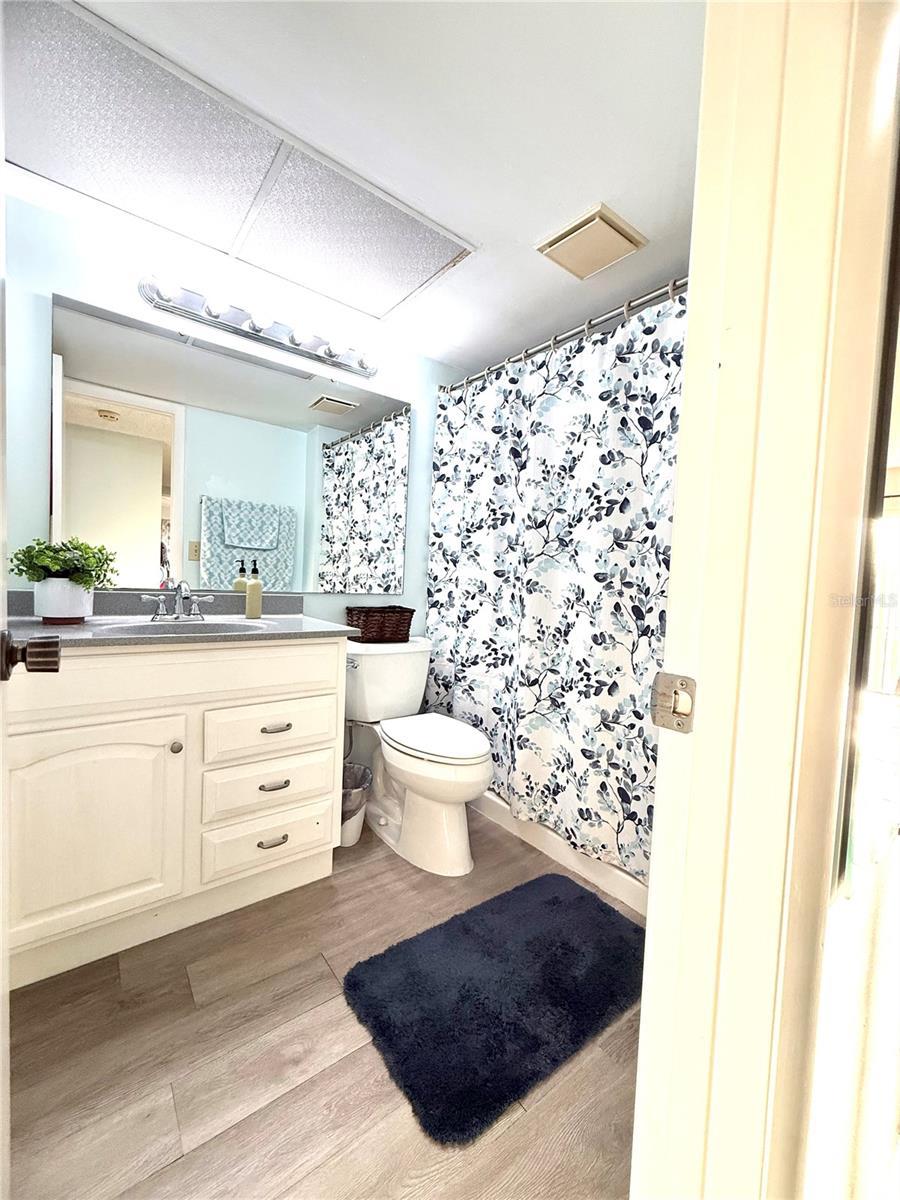 Image 26 of 42 For 227 La Casa  227