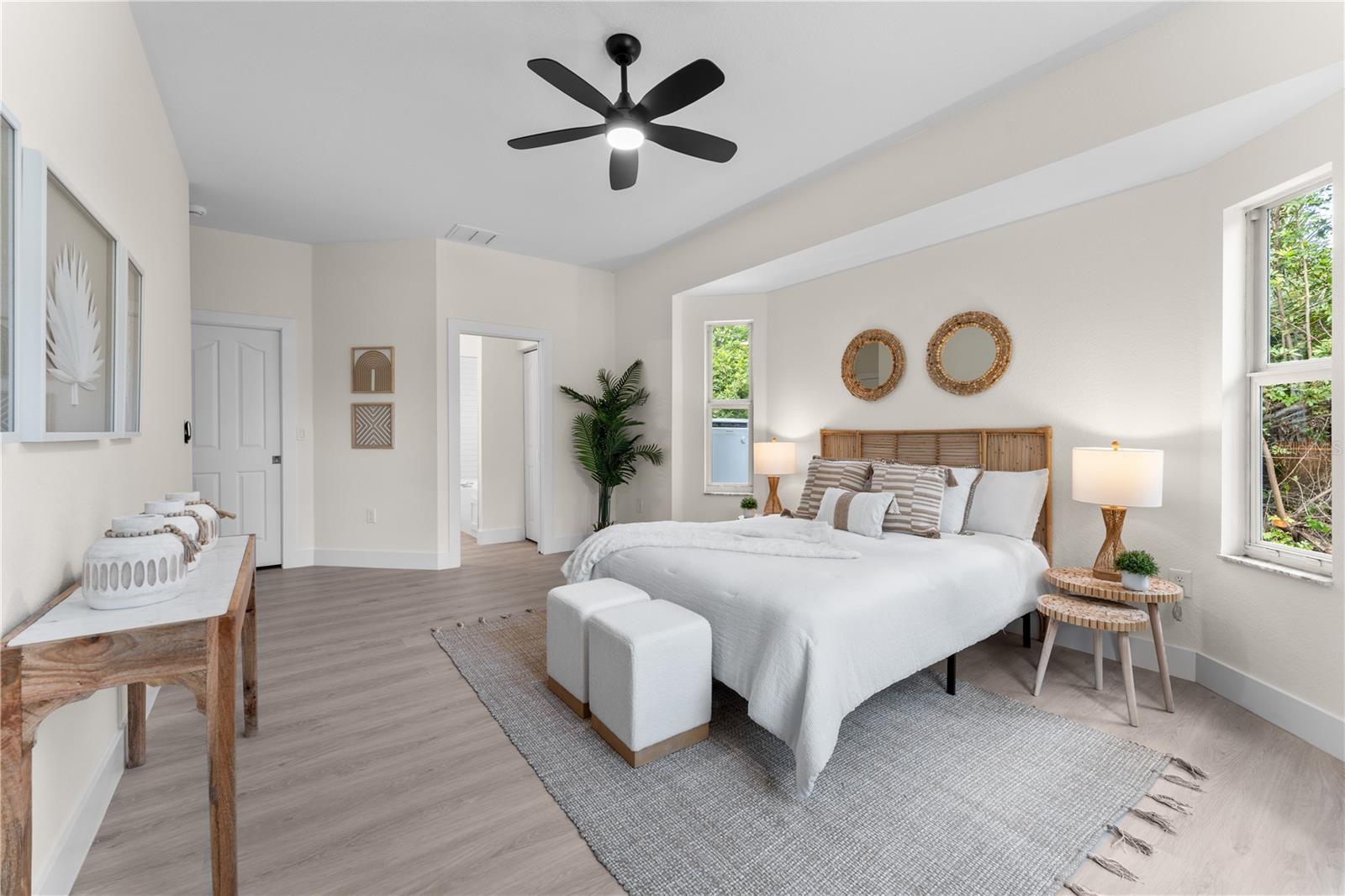 Image 21 of 47 For 2503 Dumont Lane