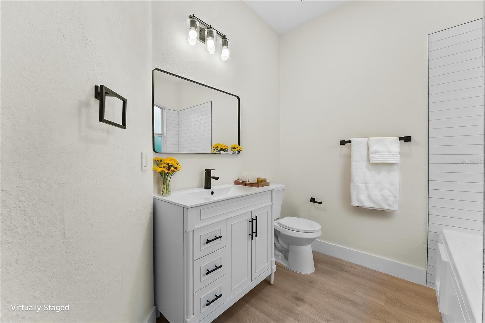 Image 24 of 47 For 2503 Dumont Lane