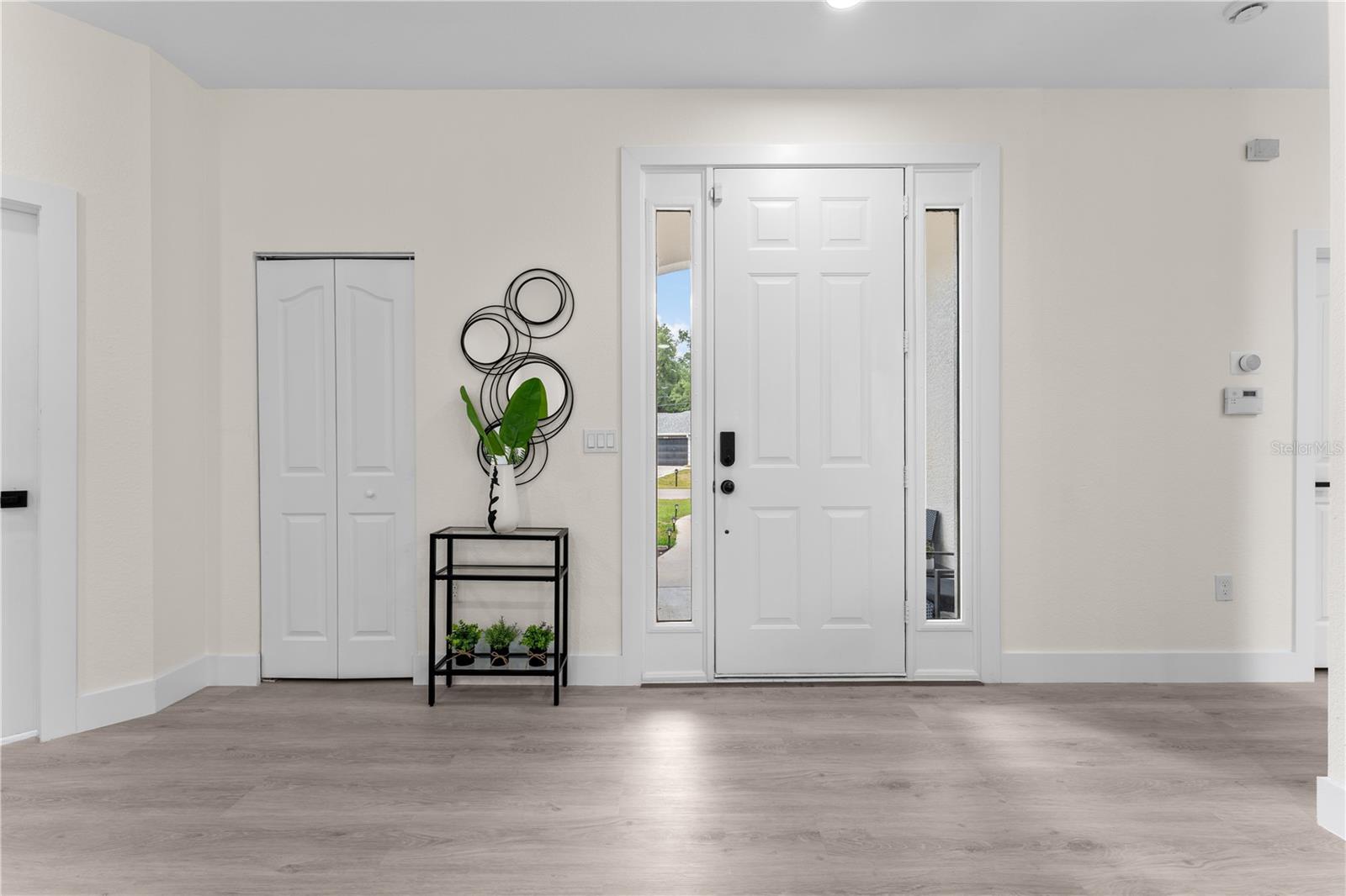 Image 6 of 47 For 2503 Dumont Lane