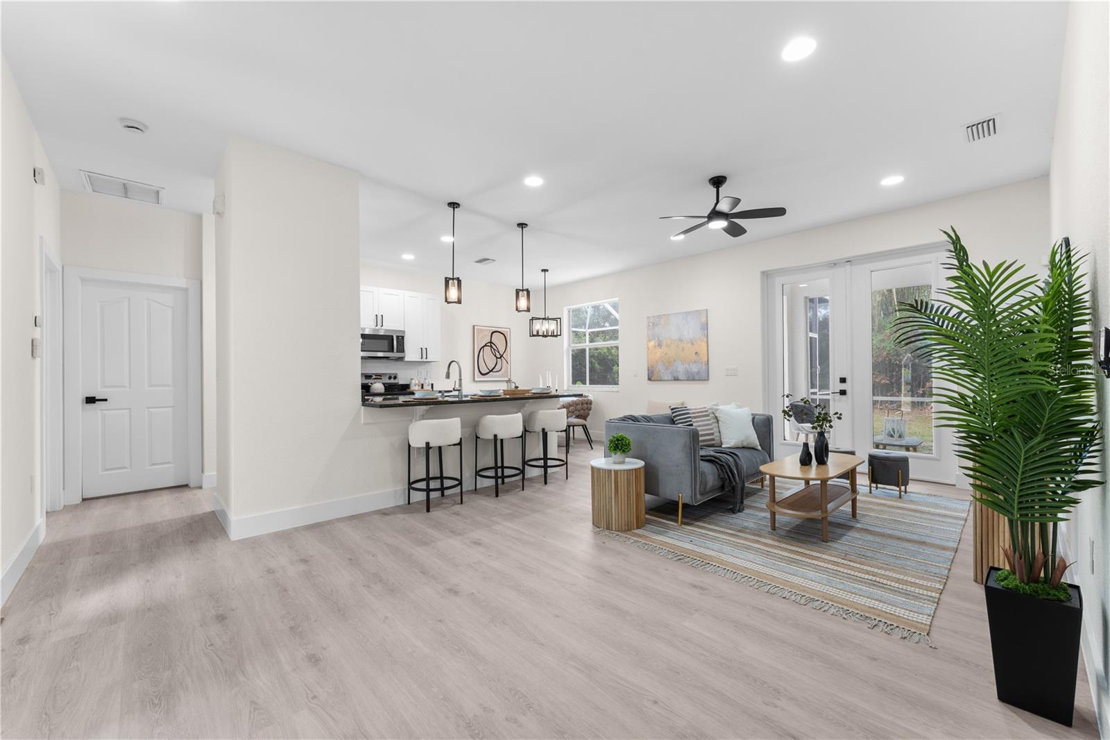 Image 7 of 47 For 2503 Dumont Lane