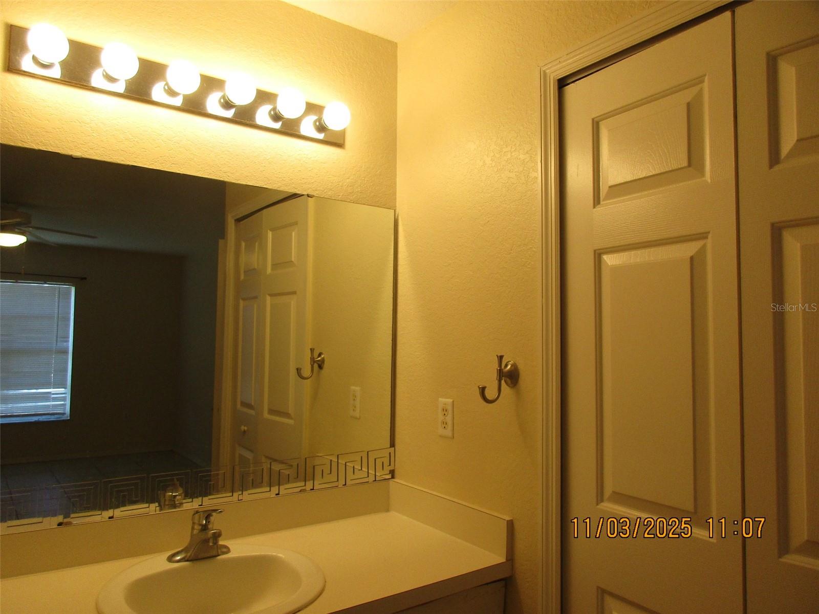 Image 14 of 36 For 2325 Prime Circle A