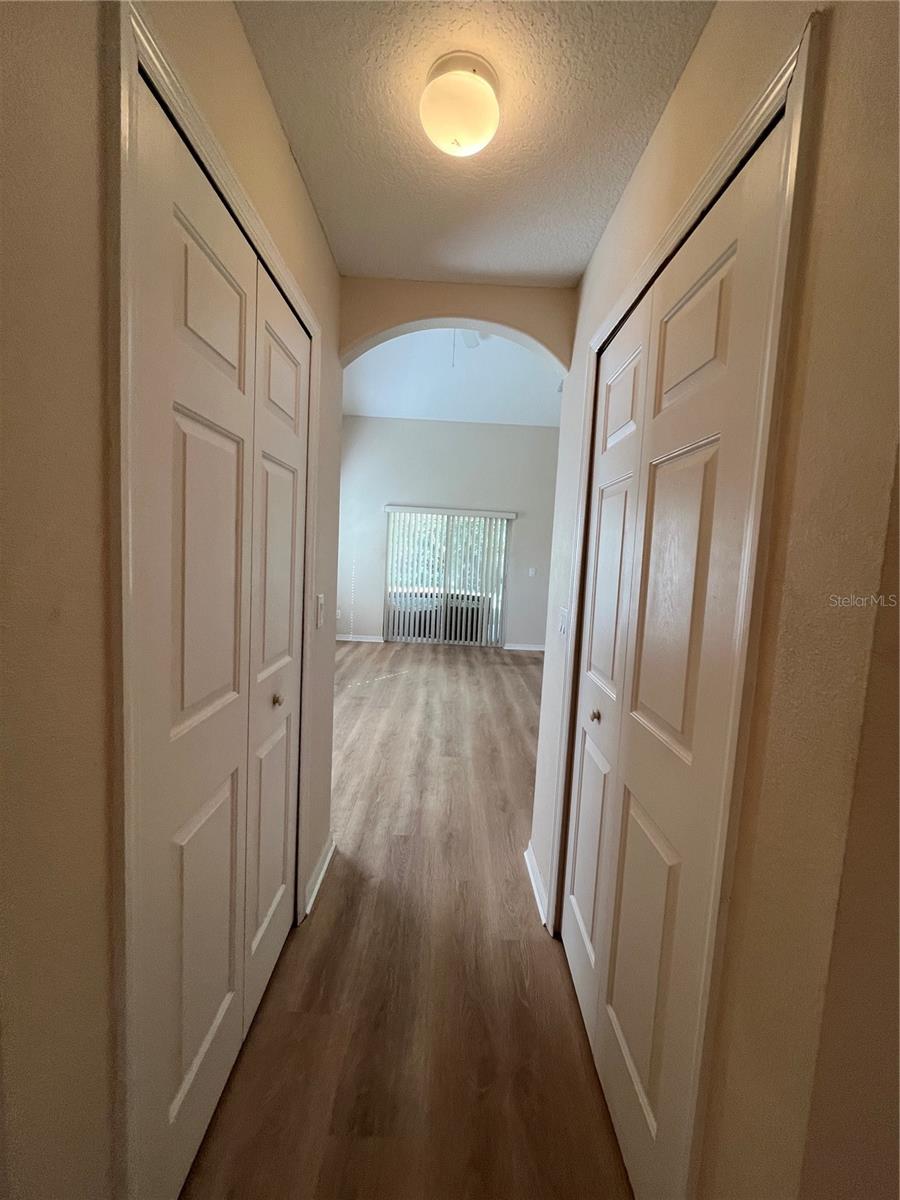 Image 12 of 29 For 946 Seneca Trail