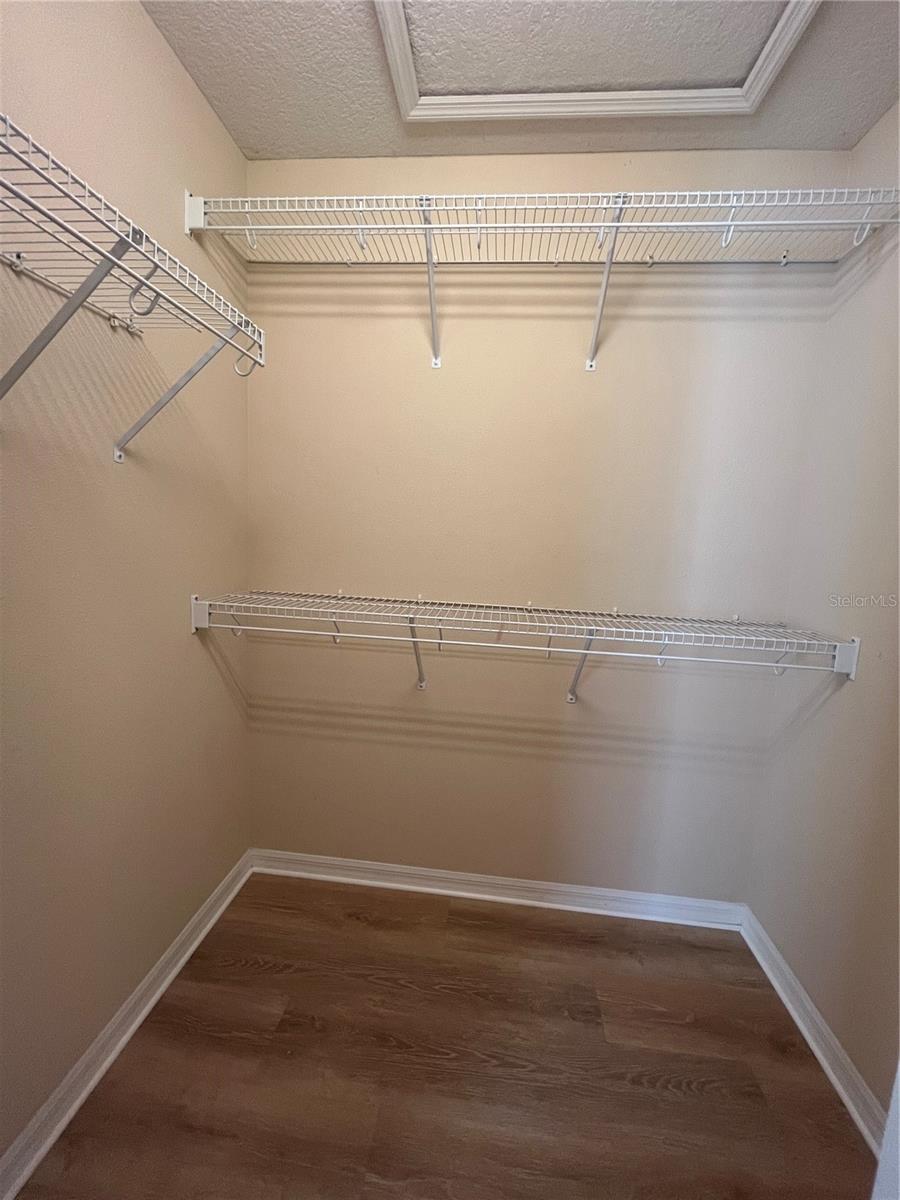 Image 14 of 29 For 946 Seneca Trail