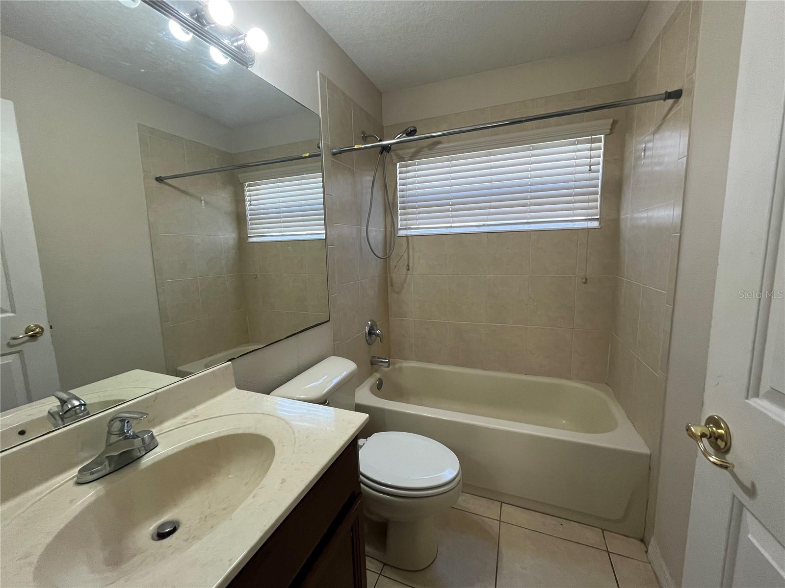 Image 19 of 29 For 946 Seneca Trail