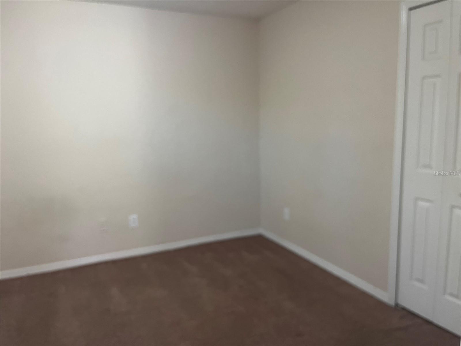 Image 23 of 29 For 946 Seneca Trail