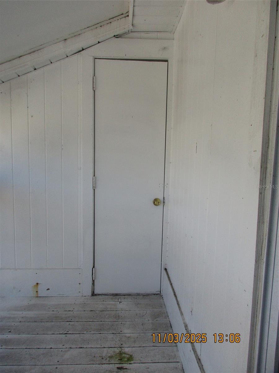 Image 20 of 40 For 291 Flower Lane A