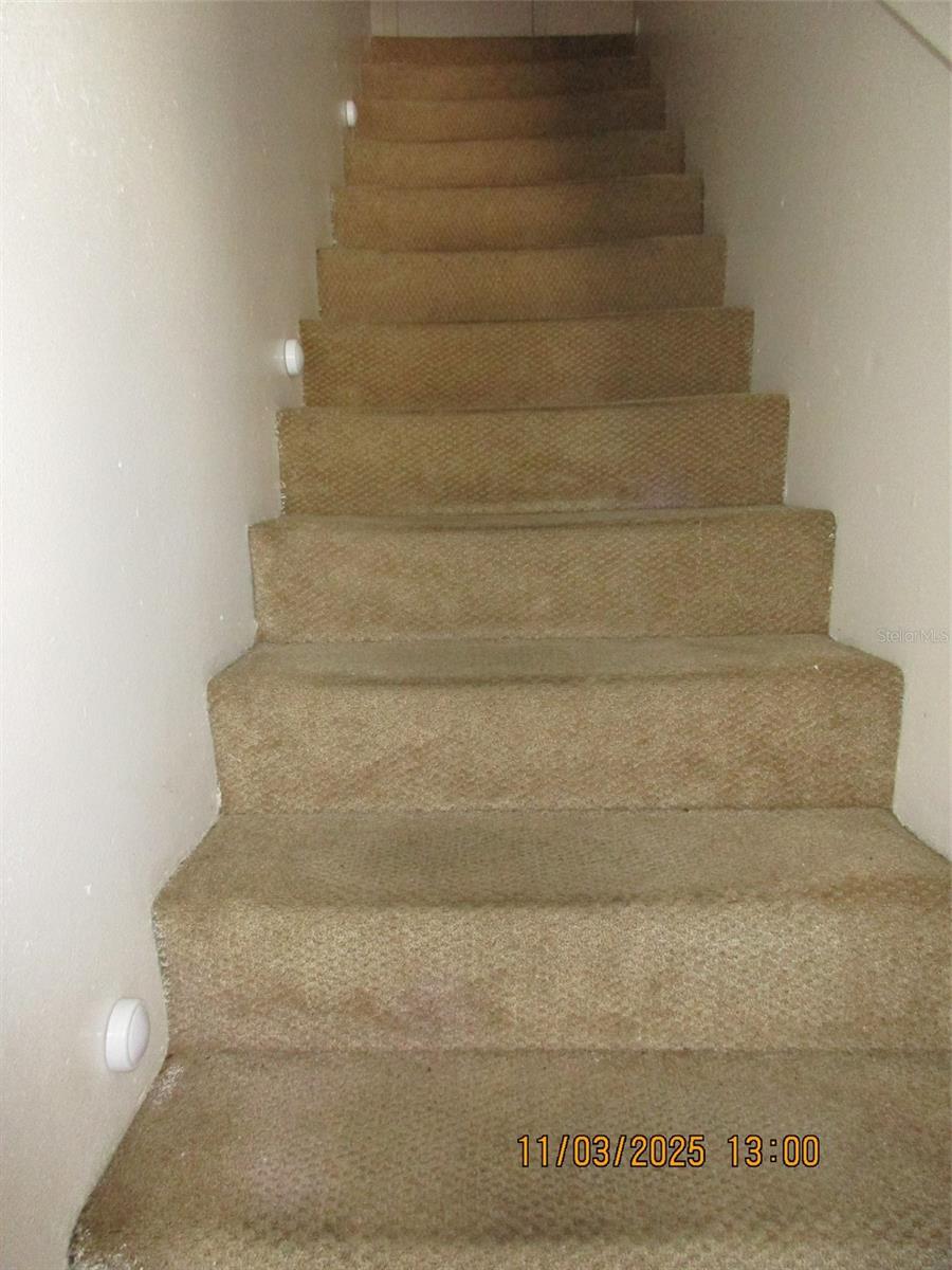 Image 9 of 40 For 291 Flower Lane A