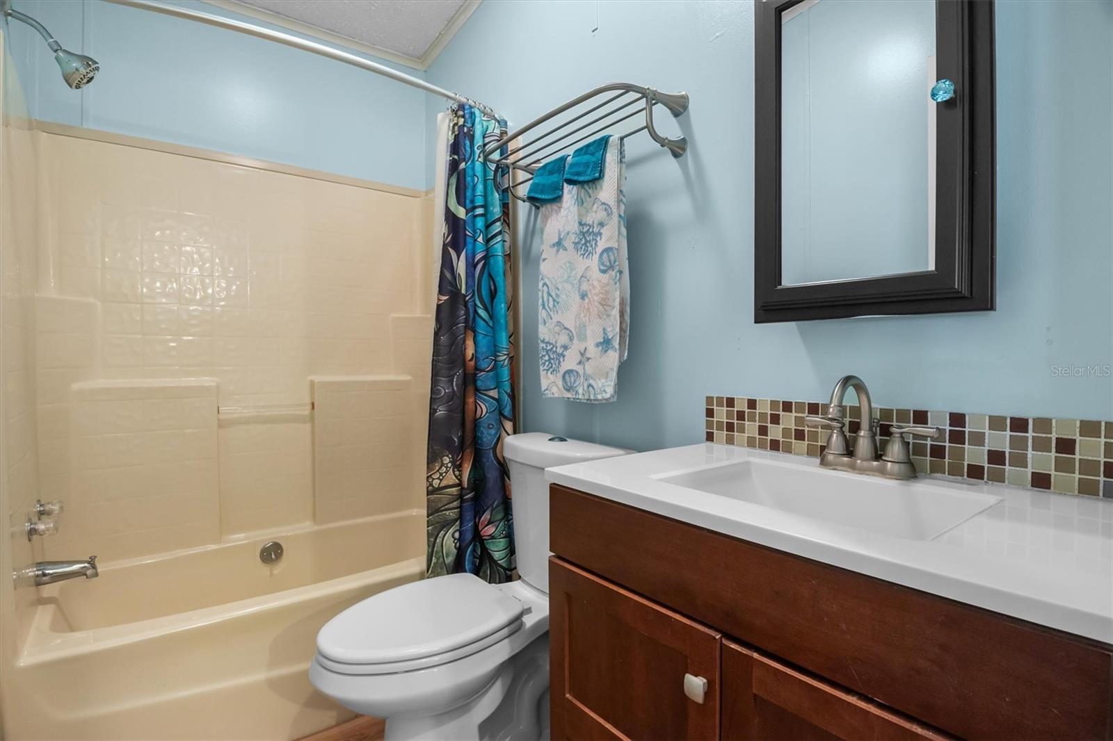 Image 18 of 37 For 293 Edgewood Boulevard